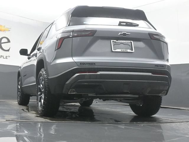 New 2026 Chevrolet Equinox ACTIV w/ Convenience Package III FWD image 32