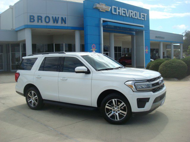 Used 2024 Ford Expedition XLT RWD image 1