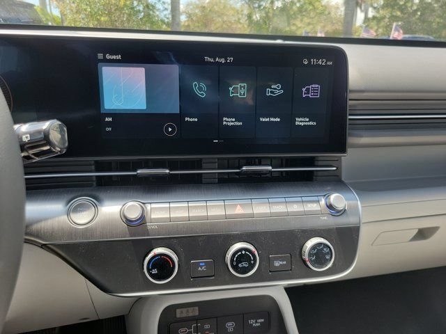 Certified 2024 Hyundai Kona SE FWD image 18