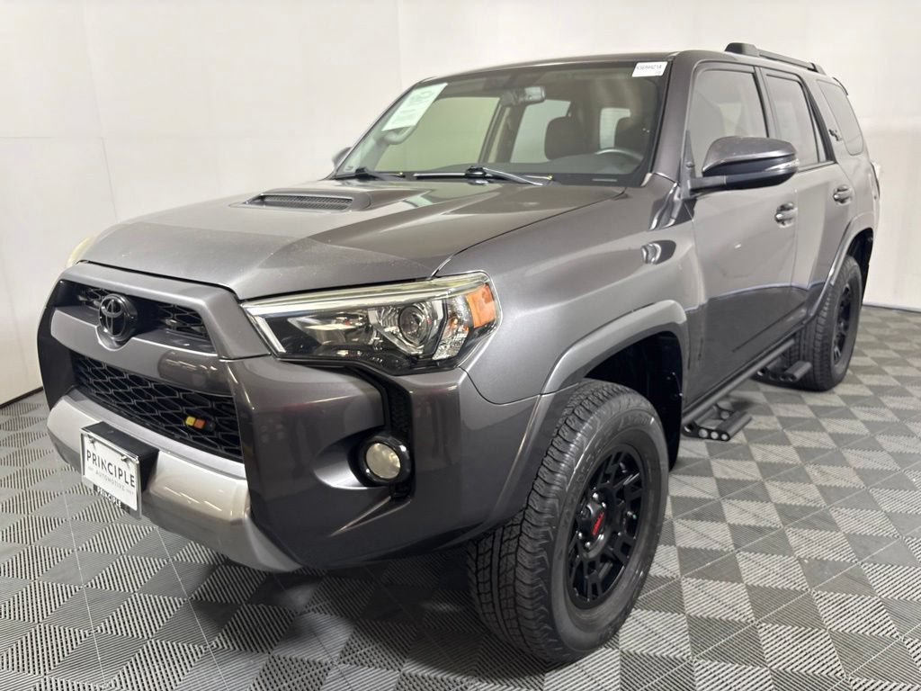 Used 2019 Toyota 4Runner TRD Off-Road Premium AWD/4WD image 2