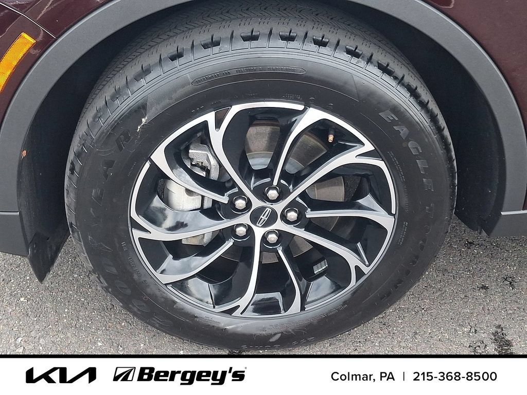 Used 2024 Lincoln Nautilus Premier AWD/4WD image 10