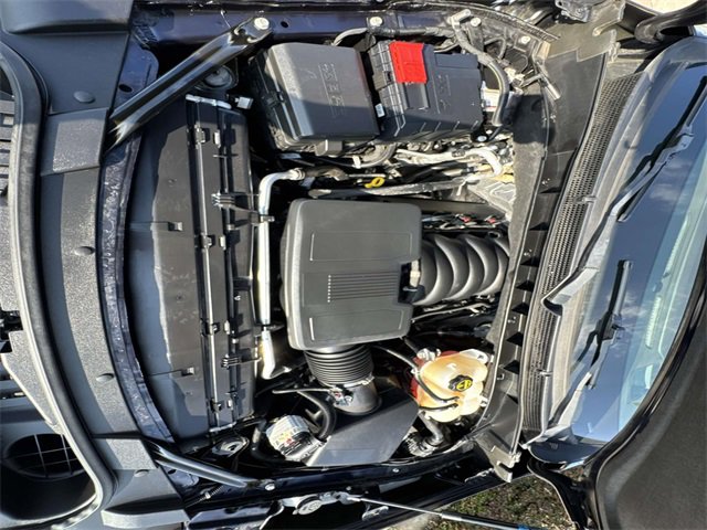 Used 2024 Cadillac Escalade Sport w/ LPO, ONYX Package image 8