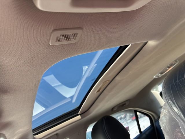 Used 2012 Ford Fusion SEL image 3