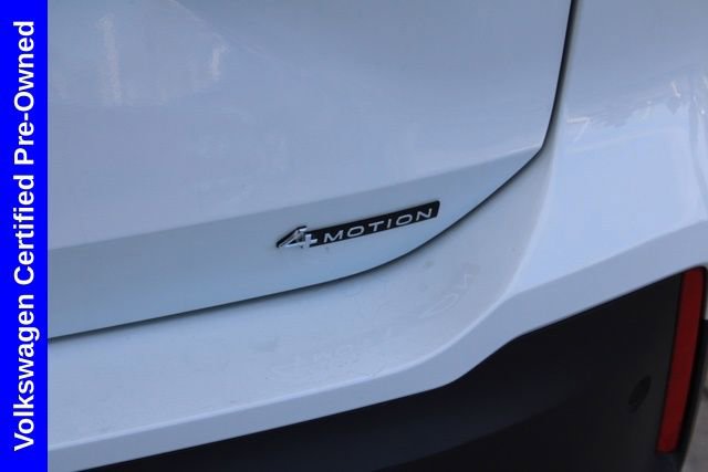 Used 2025 Volkswagen Tiguan SE image 8