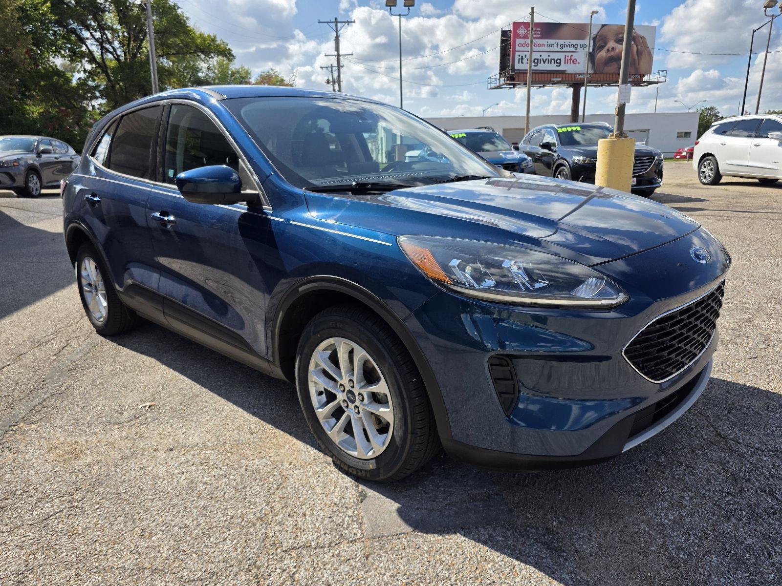 Used 2020 Ford Escape SE FWD image 3