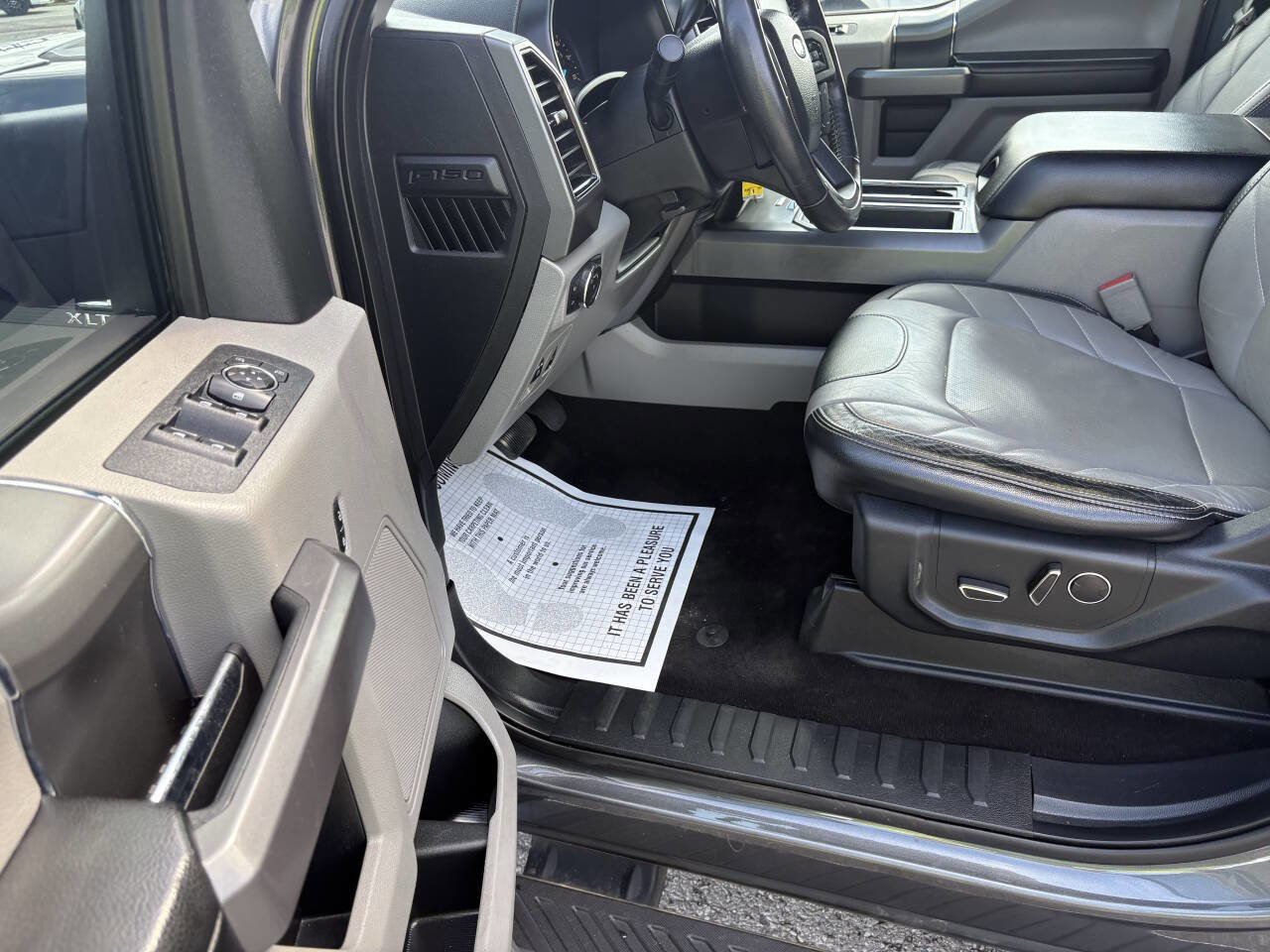 Used 2018 Ford F150 XLT w/ Equipment Group 302A Luxury AWD/4WD image 21