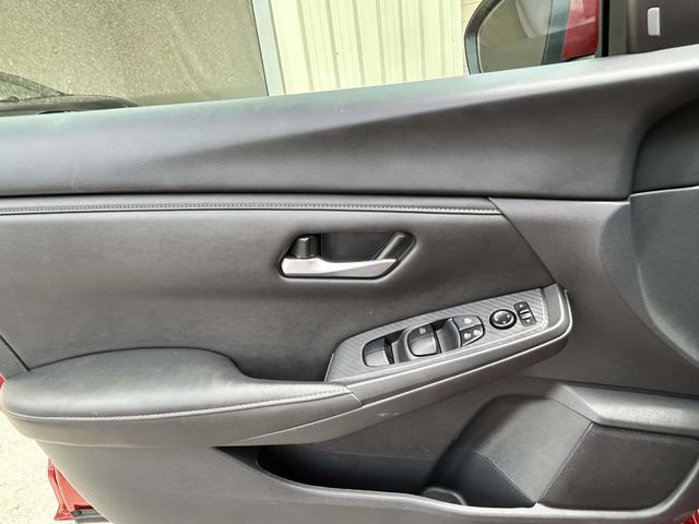 Used 2025 Nissan Sentra SV FWD image 13