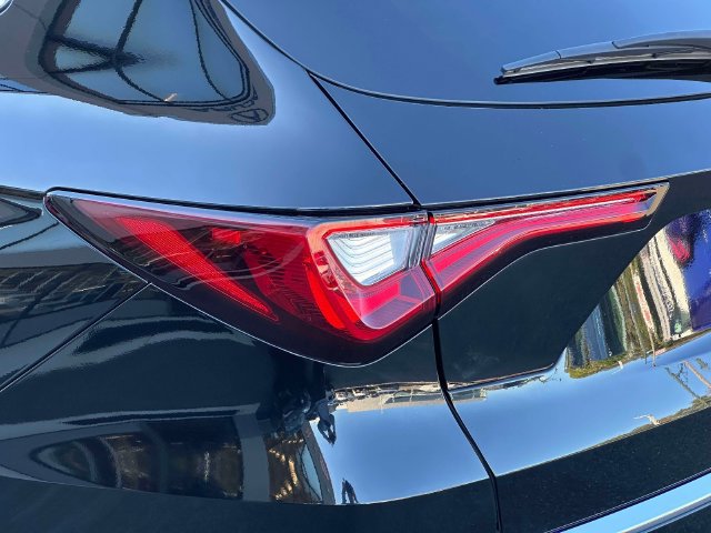 Certified 2024 Acura MDX w/ Technology Package AWD/4WD image 12