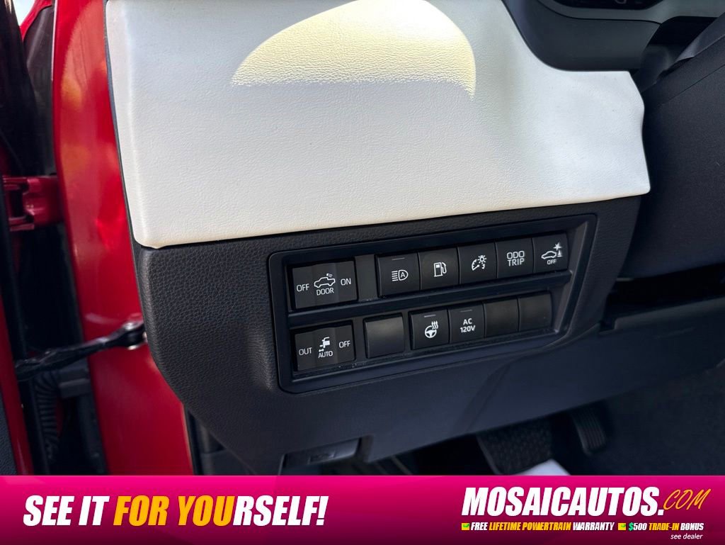 Used 2023 Toyota Tundra Capstone AWD/4WD image 27
