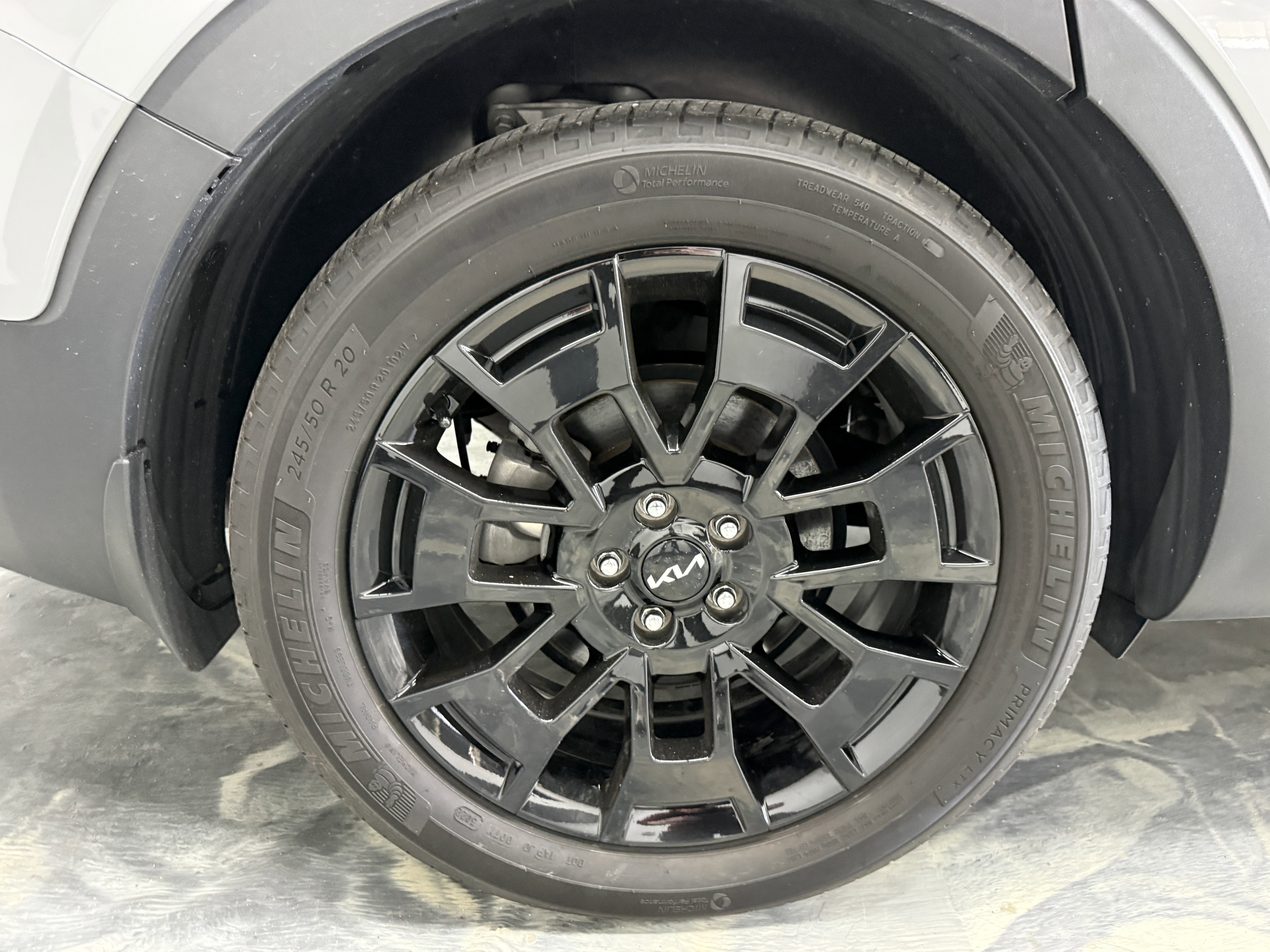 Used 2022 Kia Telluride SX image 38