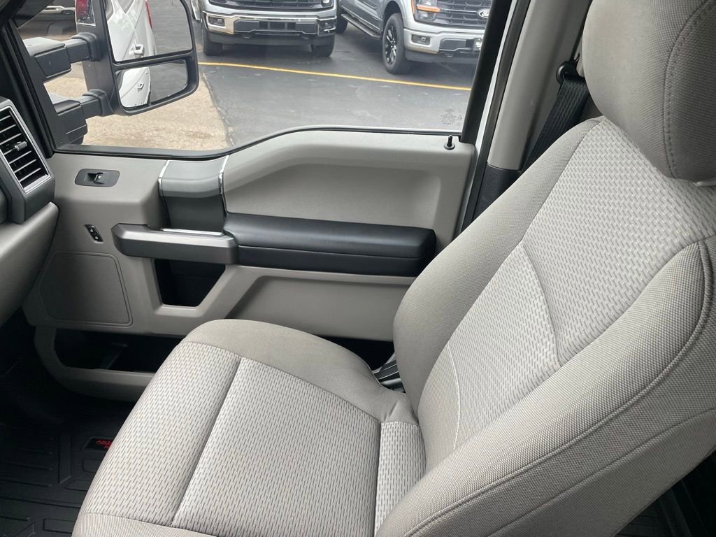 Used 2020 Ford F250 XLT w/ XLT Premium Package image 21