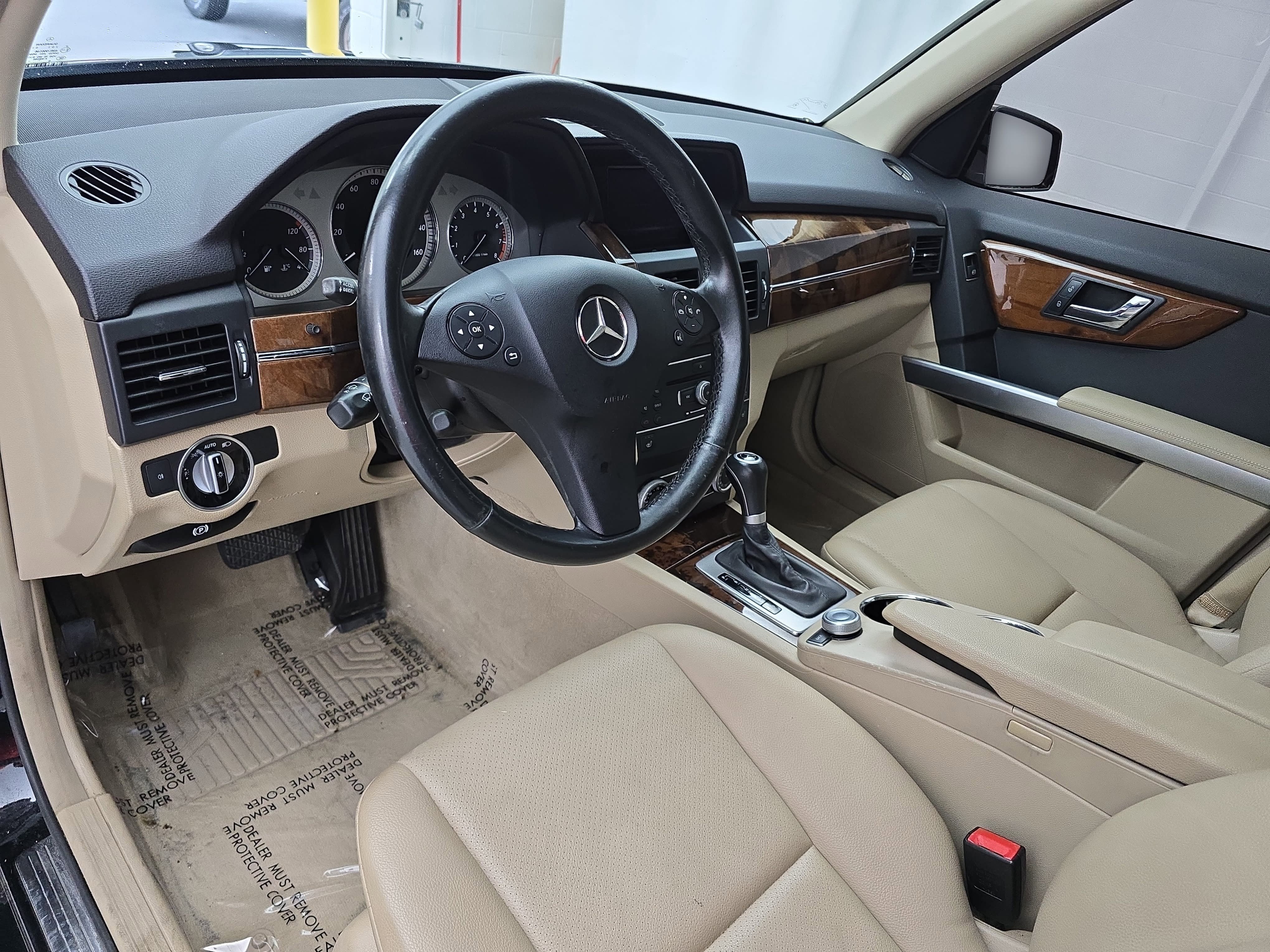 Used 2011 Mercedes-Benz GLK 350 2WD image 16