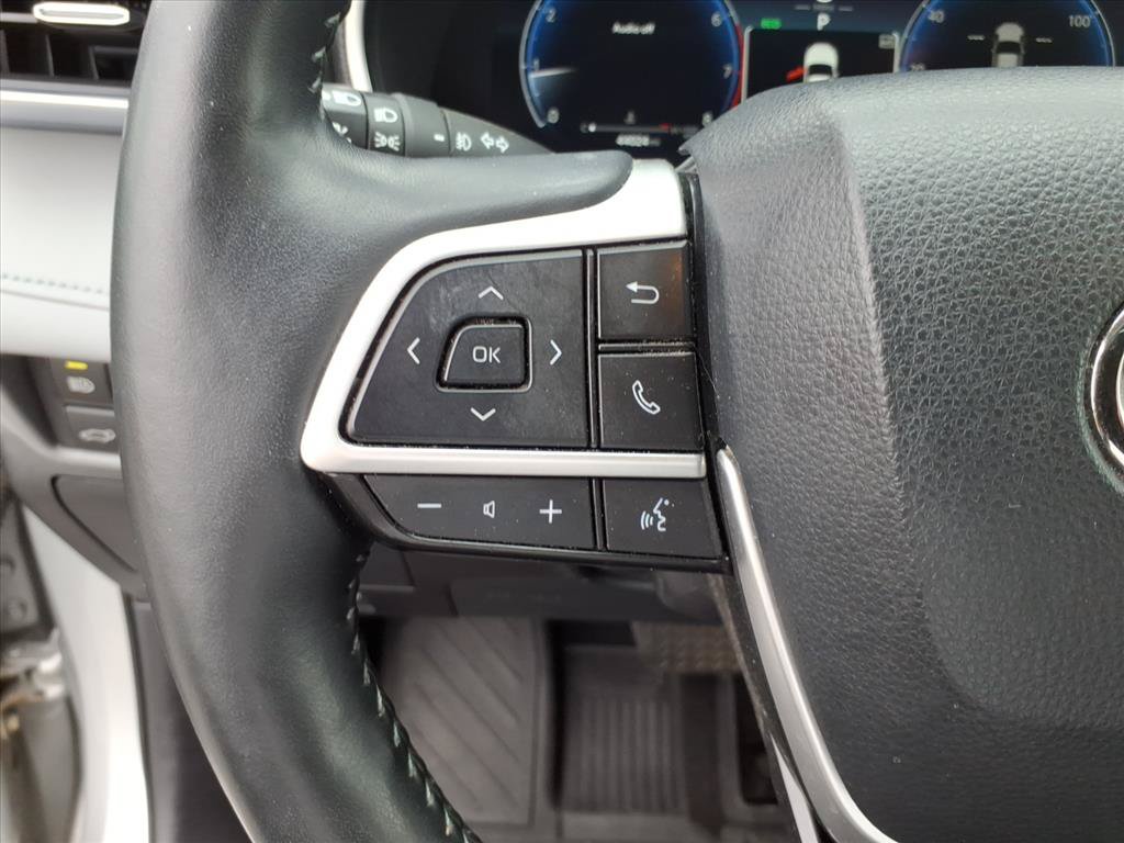 Used 2023 Toyota Highlander Platinum AWD/4WD image 30
