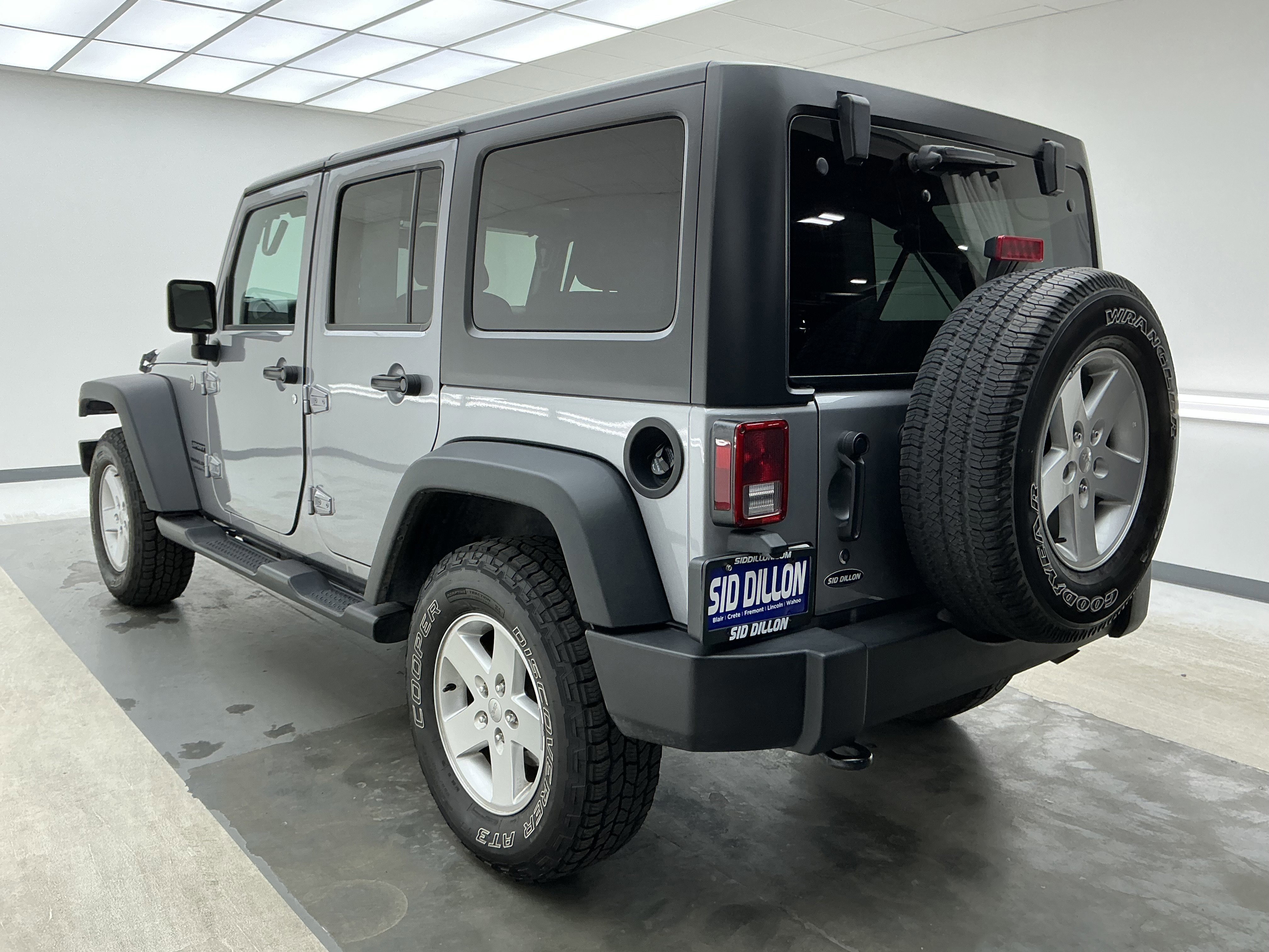 Used 2018 Jeep Wrangler Unlimited Sport S image 6