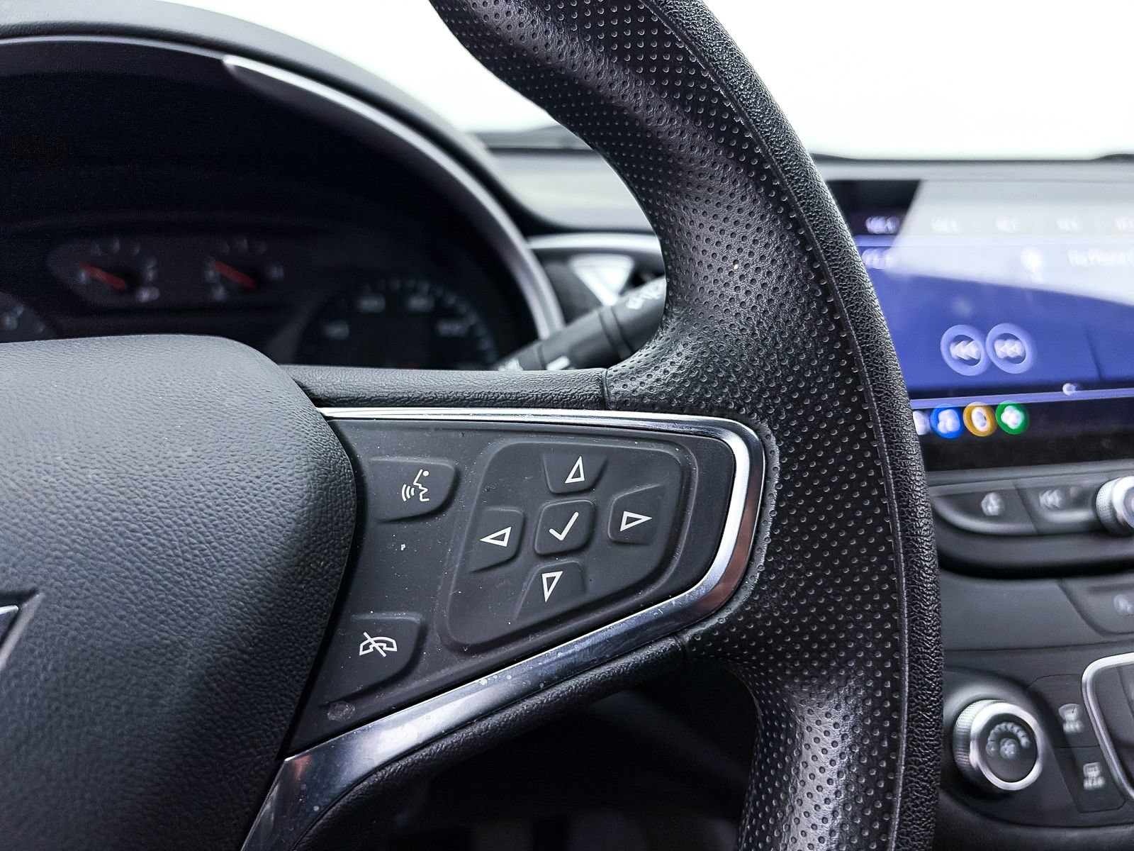 Used 2025 Chevrolet Malibu LS FWD image 26