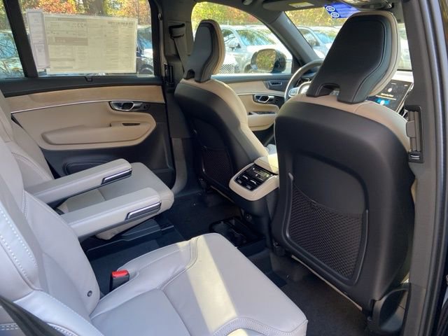 New 2026 Volvo XC90 B6 Ultra image 17