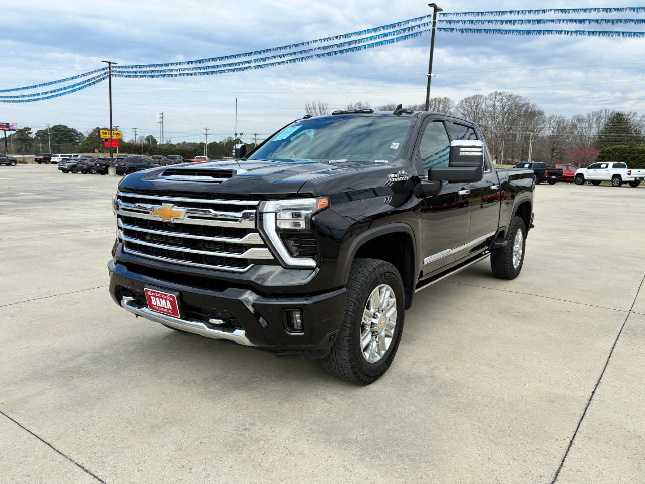 Used 2024 Chevrolet Silverado 2500 High Country w/ Technology Package image 2
