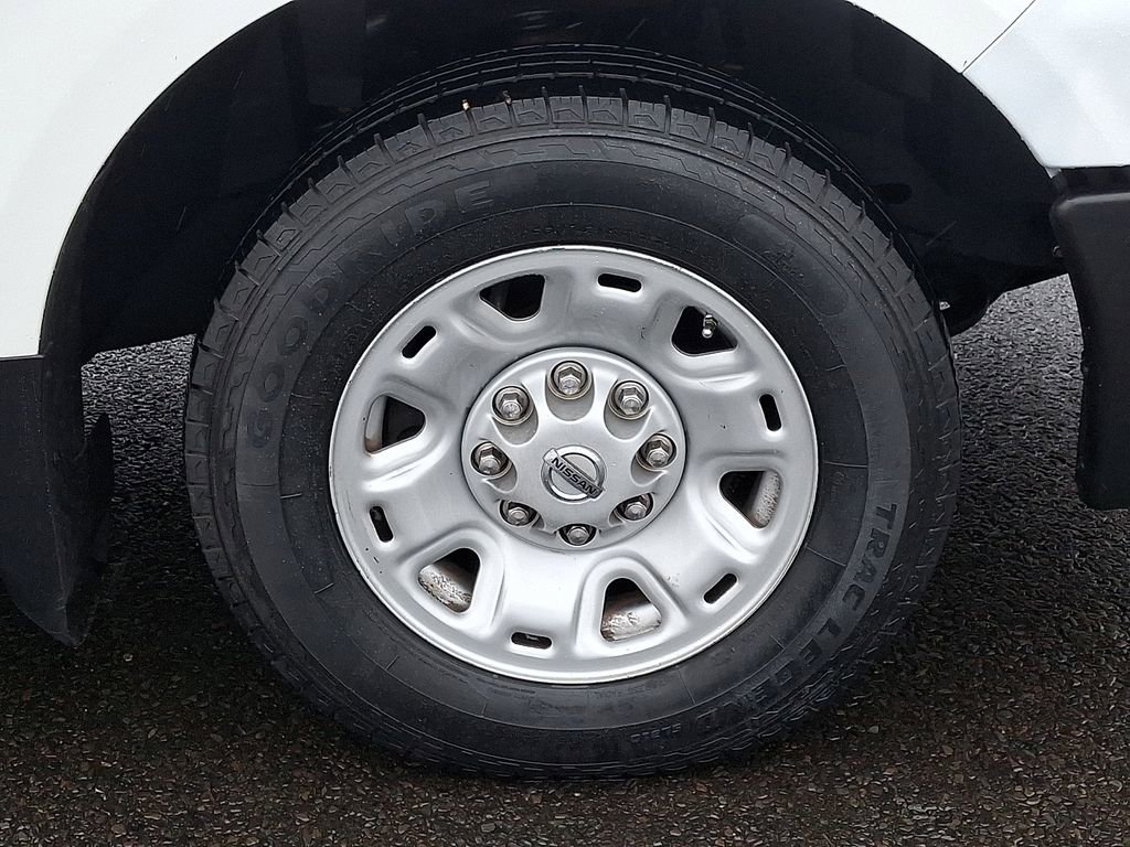 Used 2018 Nissan NV 2500 SV image 8