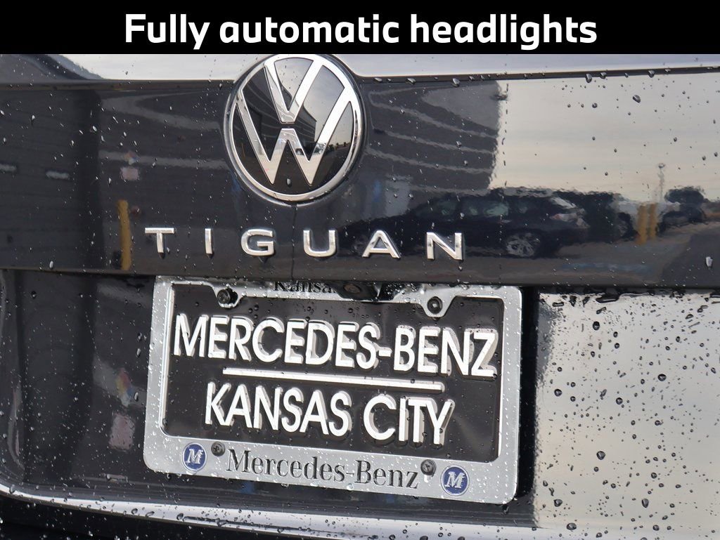 Used 2022 Volkswagen Tiguan SE image 9