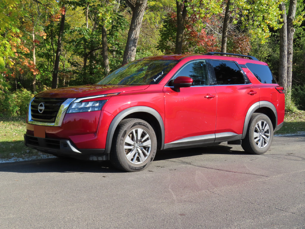 Used 2024 Nissan Pathfinder SV AWD/4WD image 22