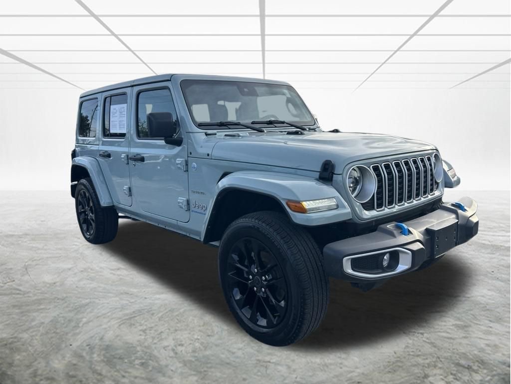 Used 2024 Jeep Wrangler Unlimited Sahara AWD/4WD image 2