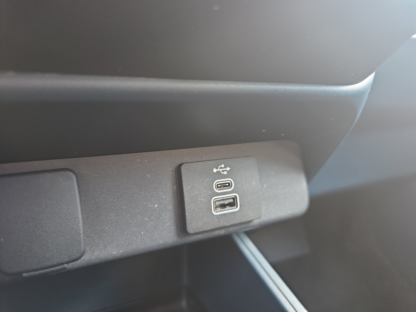 Used 2025 Ford Maverick Lobo AWD/4WD image 19