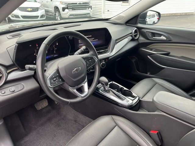 Used 2024 Chevrolet Trax ACTIV w/ Driver Confidence Package image 9