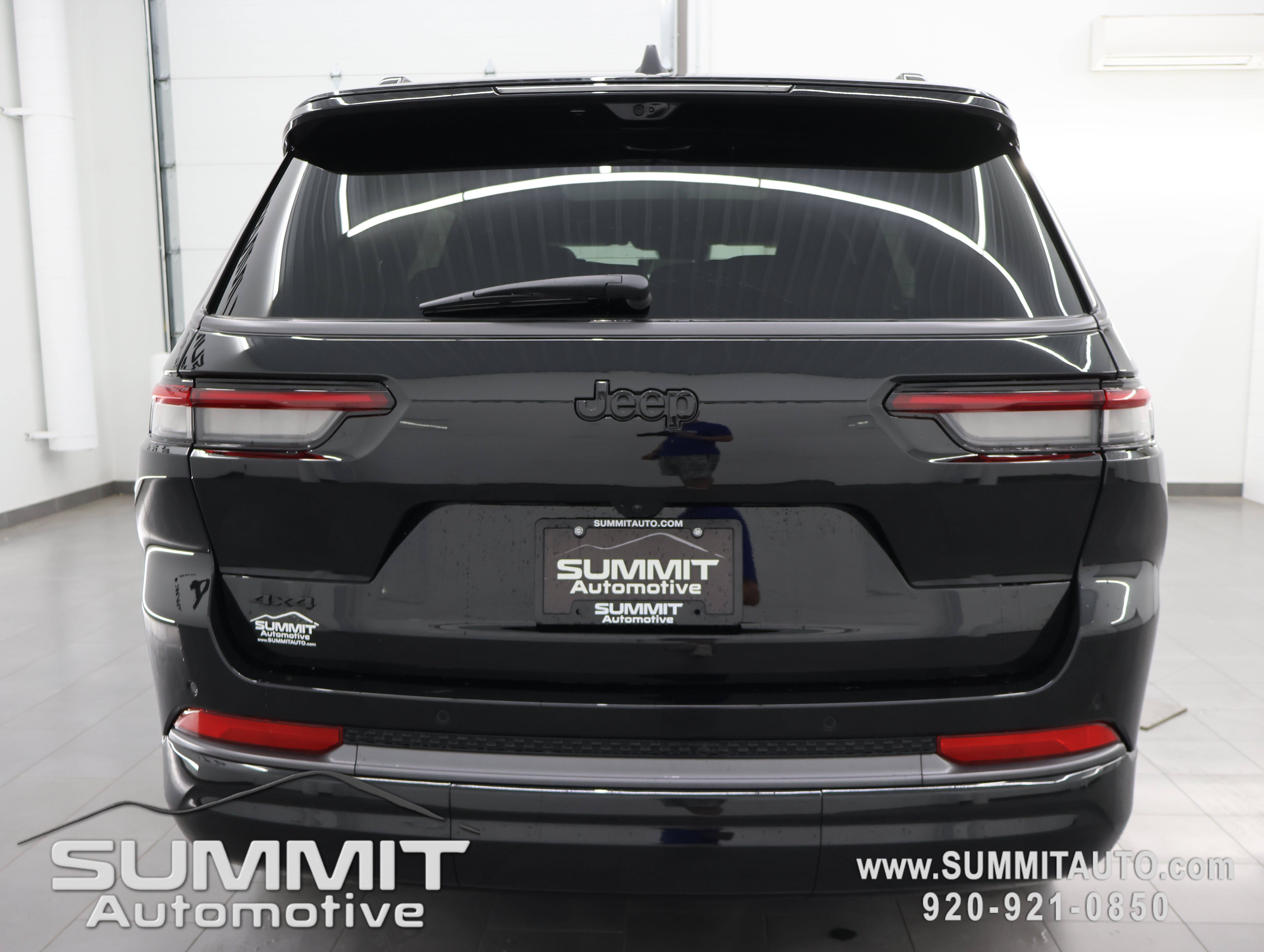 New 2026 Jeep Grand Cherokee L Limited AWD/4WD image 32