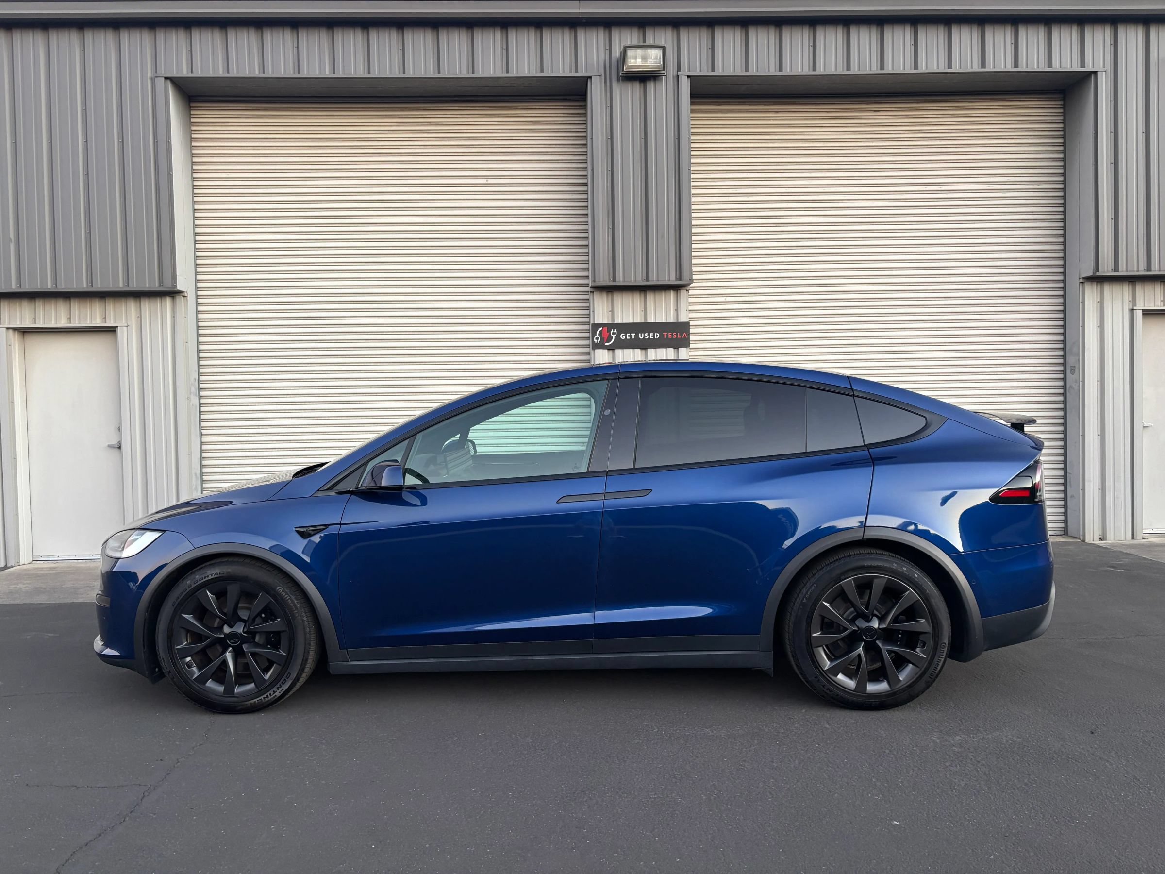 Used 2022 Tesla Model X AWD/4WD image 3