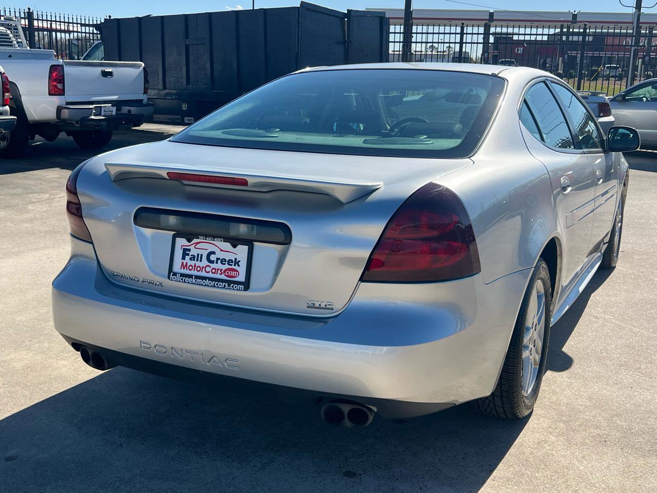 Used 2005 Pontiac Grand Prix GTP w/ Leather Trim Package image 10