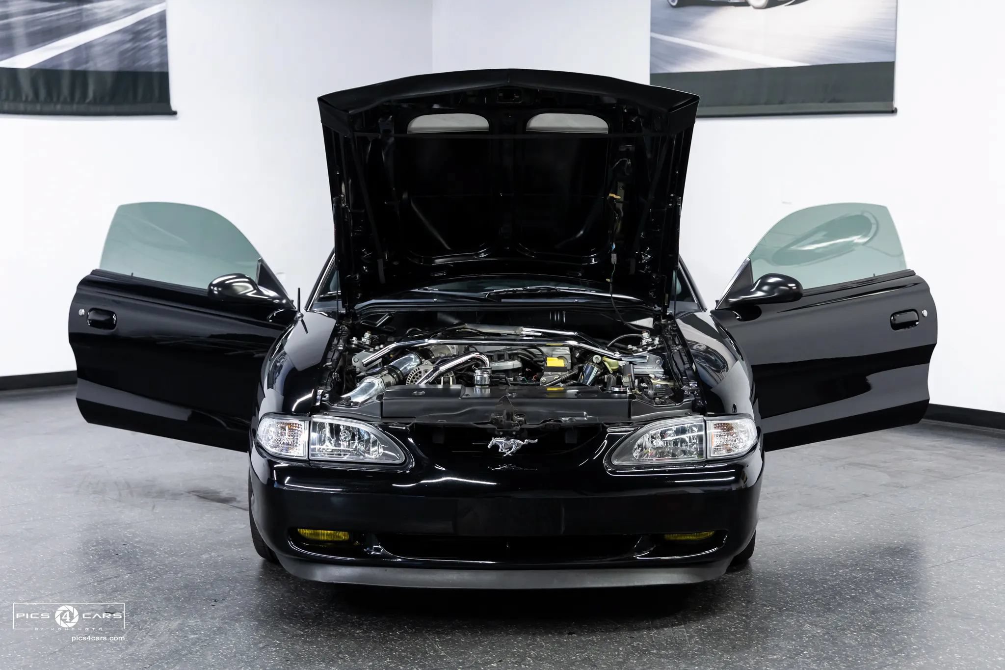Used 1994 Ford Mustang GT RWD image 9