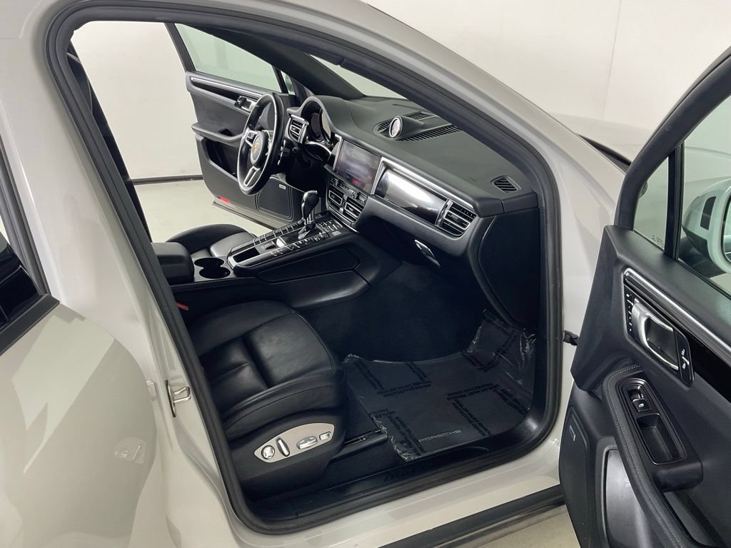 Used 2021 Porsche Macan AWD/4WD image 15