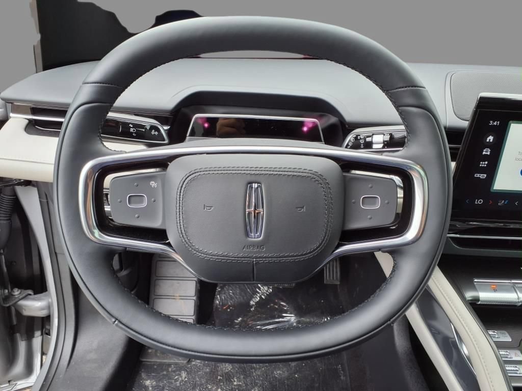 New 2025 Lincoln Nautilus Reserve AWD/4WD image 19