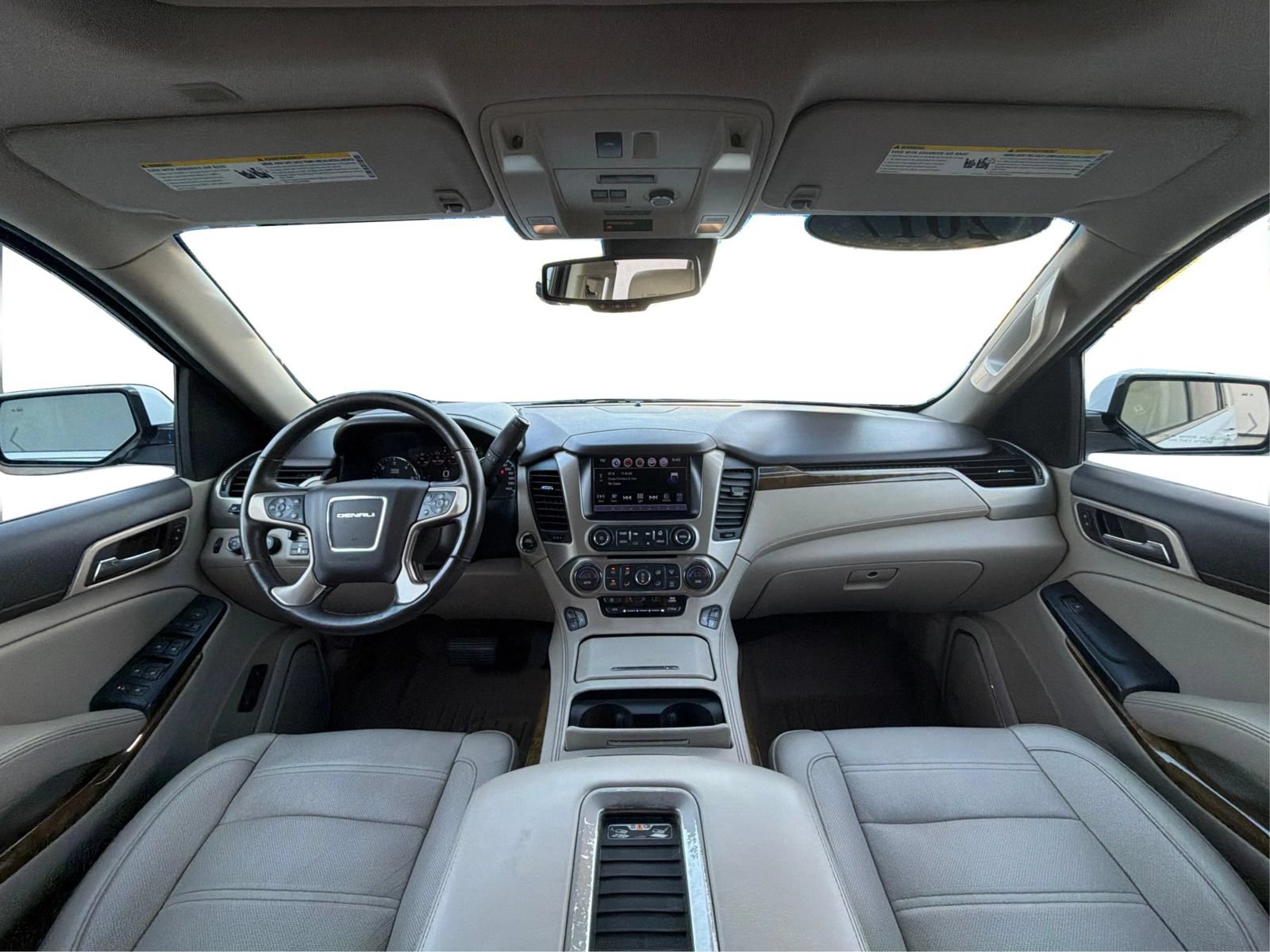 Used 2017 GMC Yukon Denali w/ Open Road Package AWD/4WD image 23