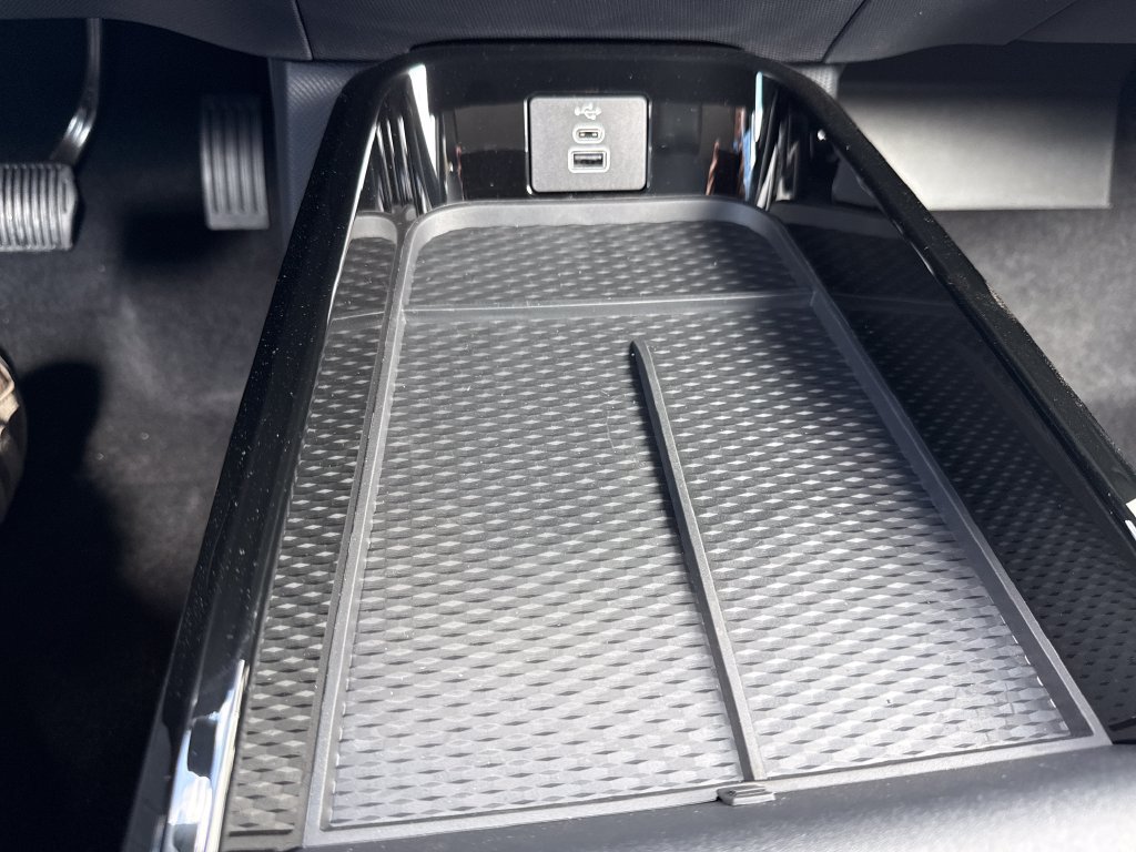 New 2026 Ford Mustang Mach-E Select RWD image 30