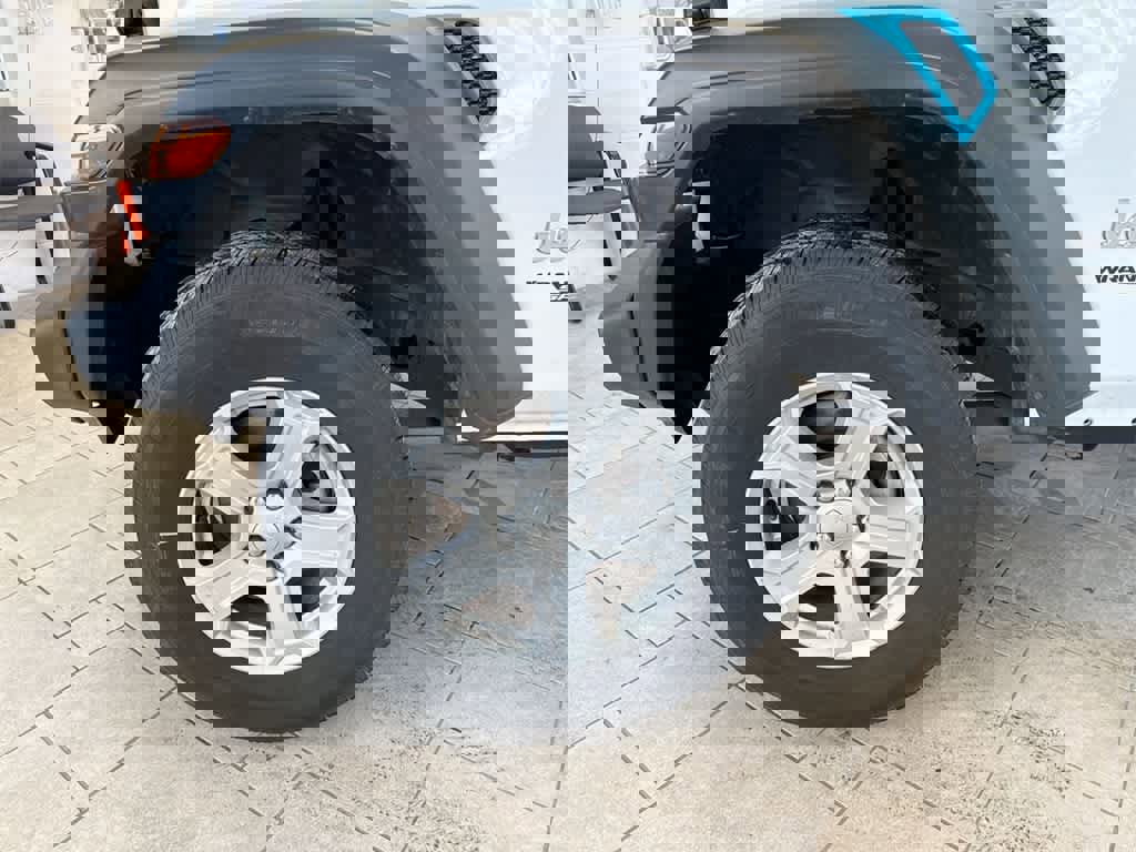 Used 2020 Jeep Wrangler Sport image 13