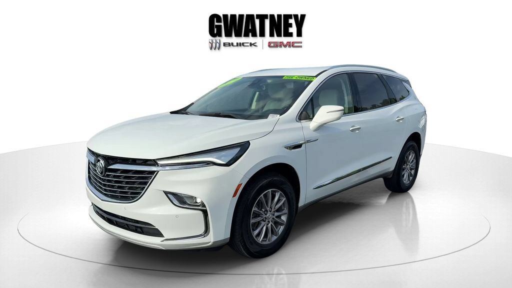 Used 2024 Buick Enclave Essence FWD image 7