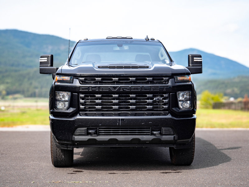 Used 2022 Chevrolet Silverado 2500 Custom w/ Custom Value Package AWD/4WD image 2