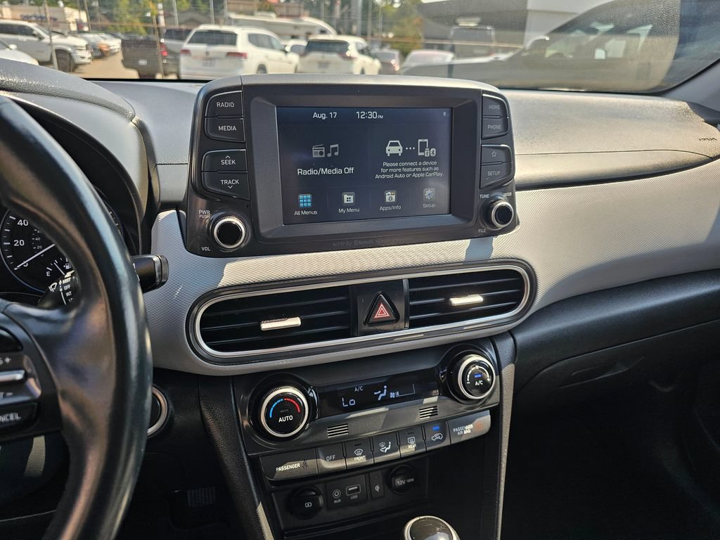 Used 2021 Hyundai Kona Limited AWD/4WD image 26