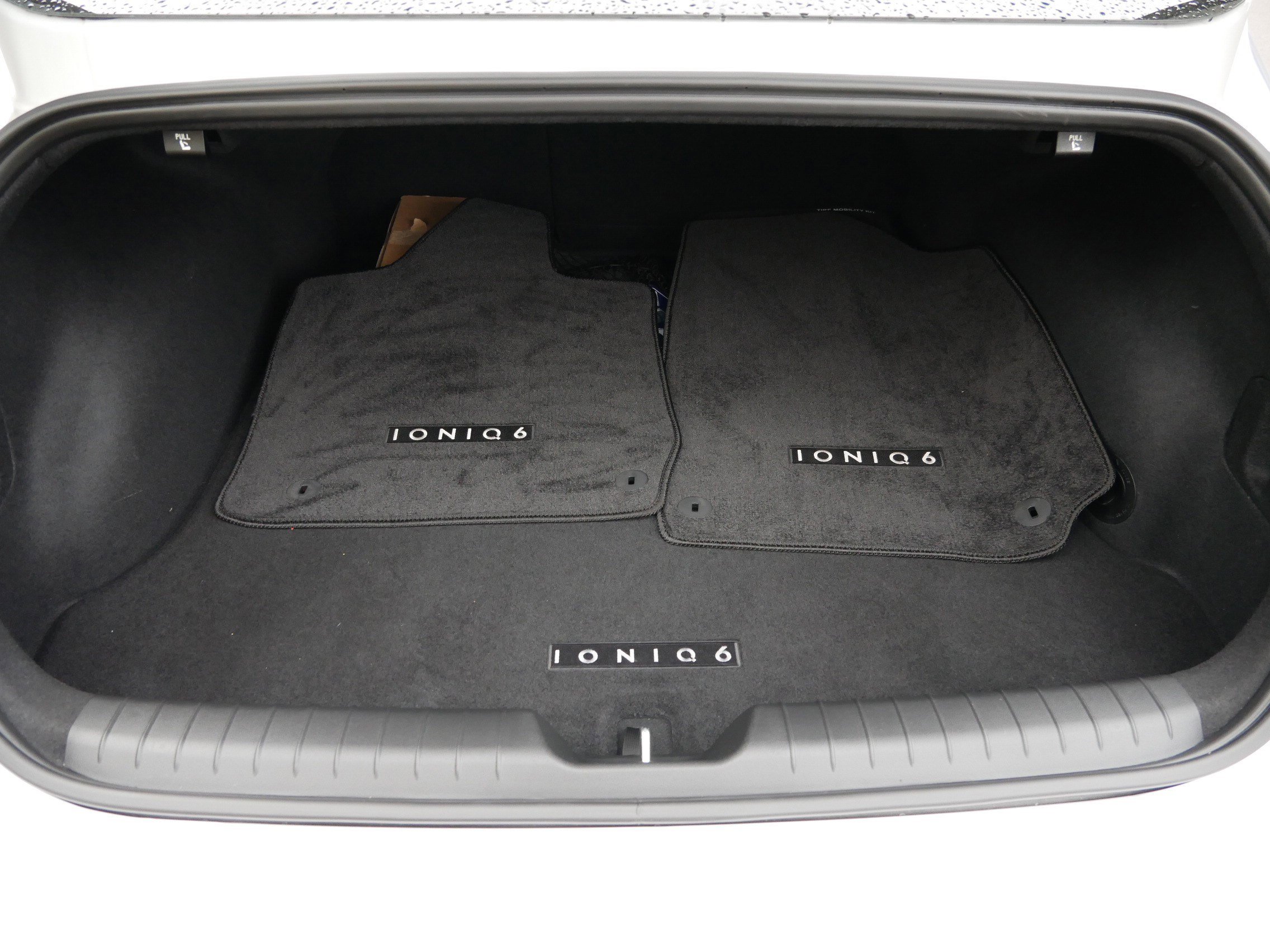 Used 2025 Hyundai Ioniq 6 SEL image 18
