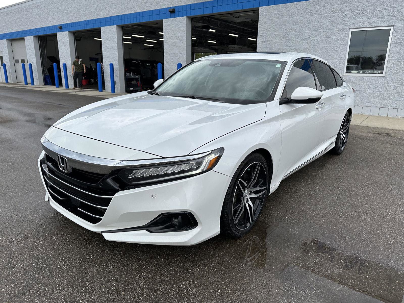 Used 2022 Honda Accord Touring image 13