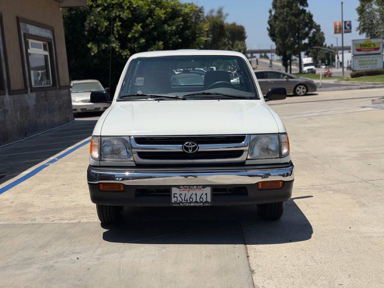 Used 1998 Toyota Tacoma 2WD Regular Cab image 3