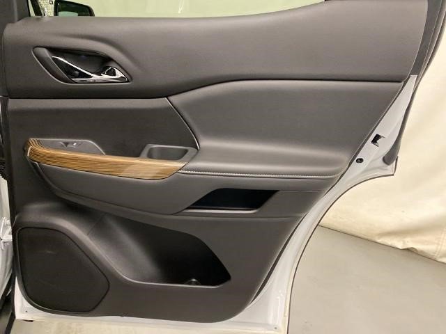 Certified 2023 GMC Acadia SLE w/ Driver Convenience Package image 13
