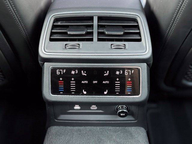 Used 2022 Audi RS 6 AWD/4WD image 34