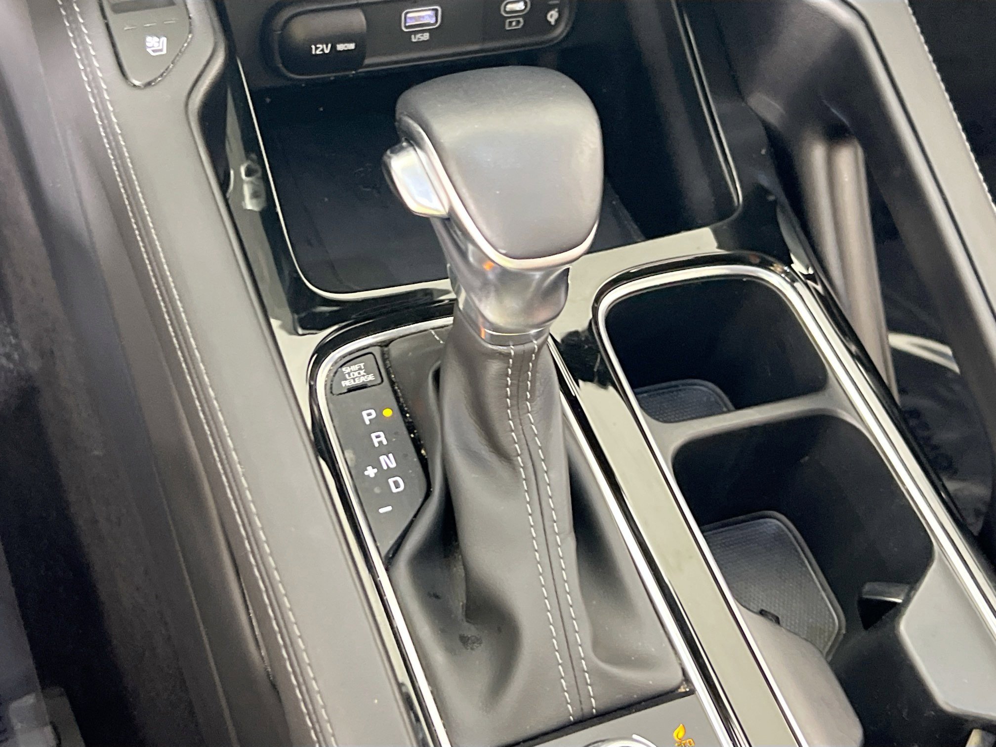 Used 2024 Kia Telluride EX image 17