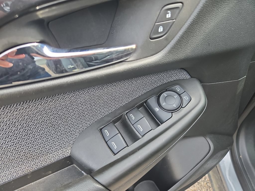 Used 2025 Chevrolet TrailBlazer LT FWD image 17
