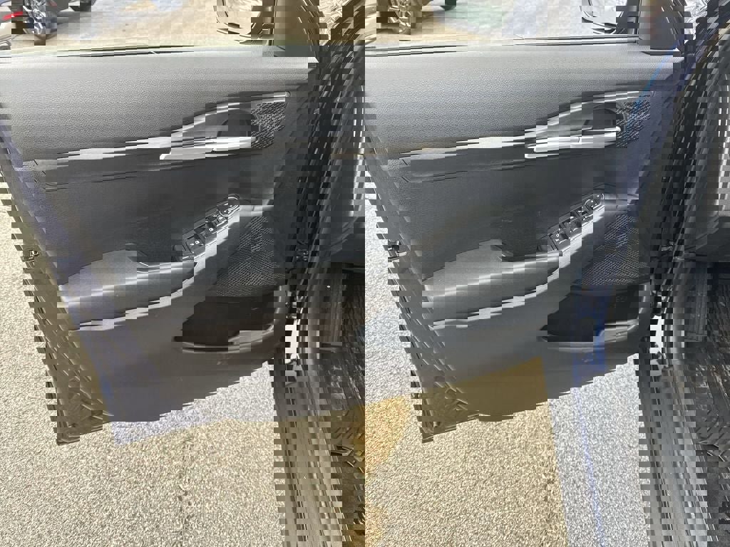 New 2026 Kia Seltos LX image 19