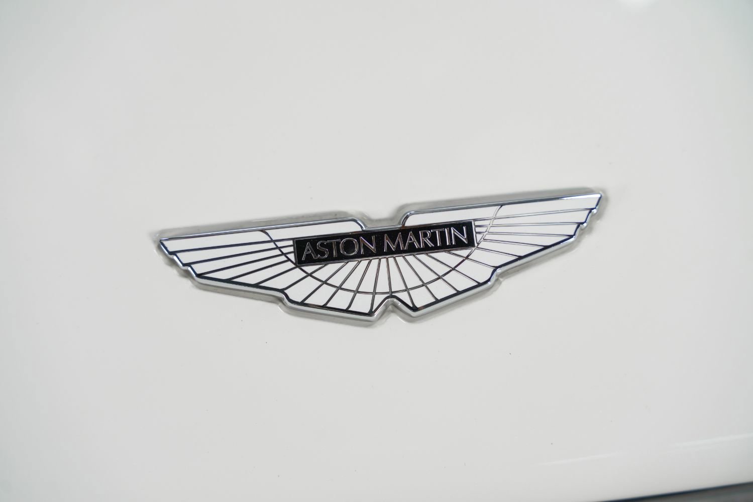 Used 2014 Aston Martin Vanquish Coupe image 12