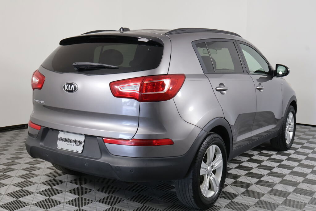 Used 2013 Kia Sportage LX w/ Convenience Pkg image 2