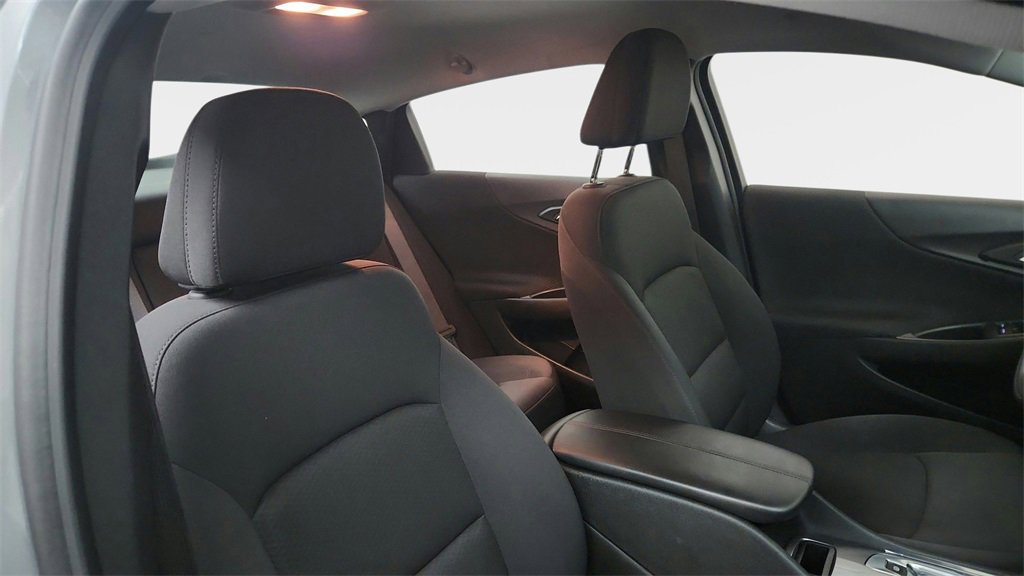 Used 2023 Chevrolet Malibu LT image 9